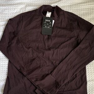 NWT ‼️ Fabletics Women’s Burgundy Feather Tech Half-Zip Top